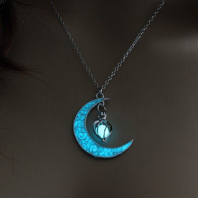 Glowing Pendant Necklaces Silver Plated Chain Necklaces - NeraVault