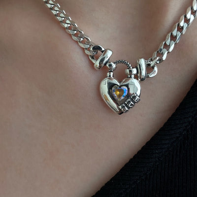 Women's Heart Necklace - NeraVault