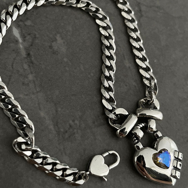 Women's Heart Necklace - NeraVault